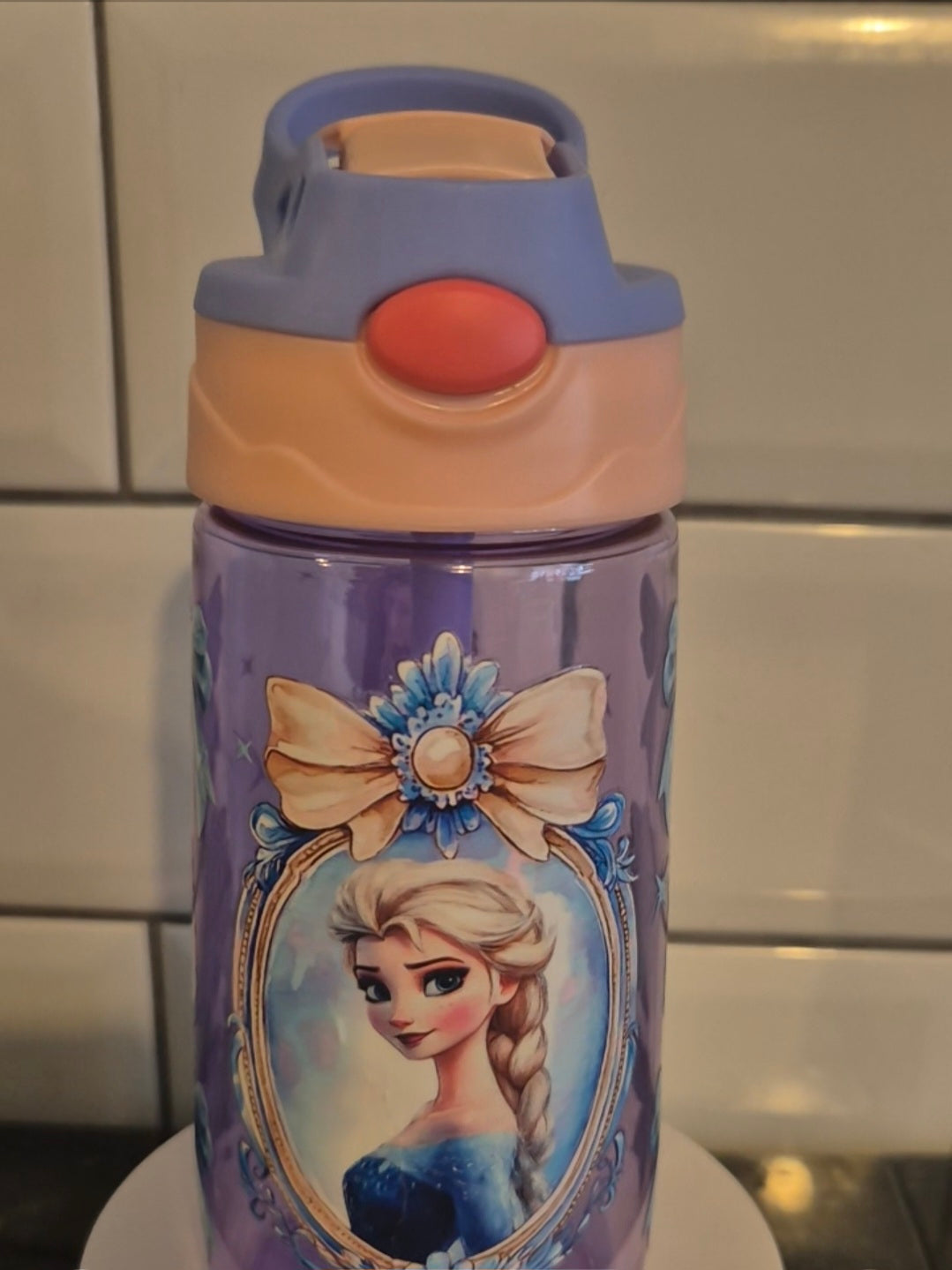 Multi colour plastic kids sippy cups
